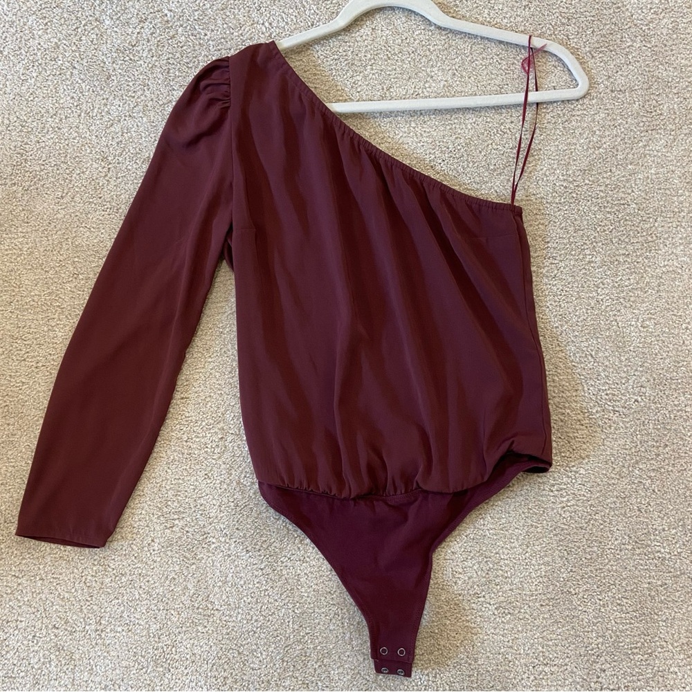 Abercrombie & Fitch One Sleeve Bodysuit